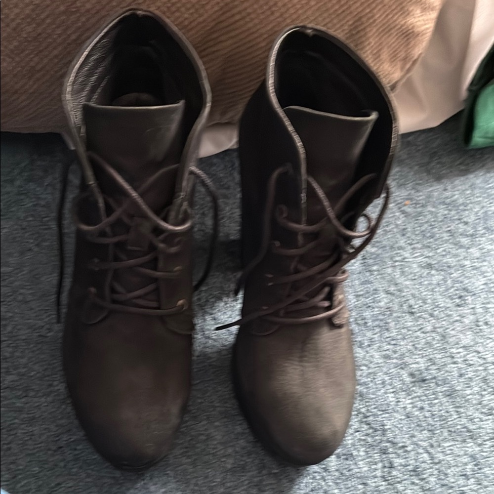 Women steve madden  Black Lace-Up Boots